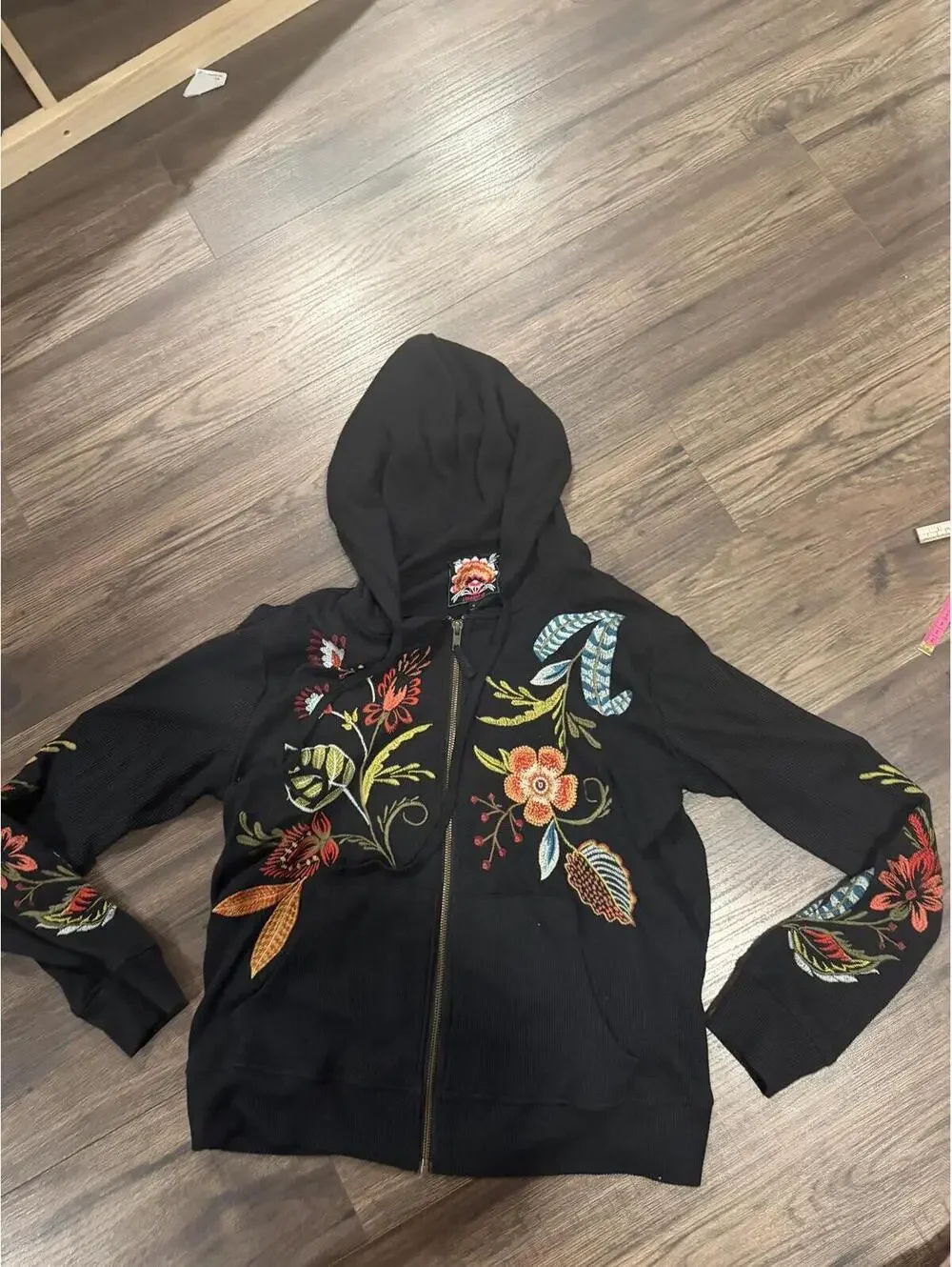 NWOT Johnny Was ISABELLA embroidered ZIP UP THERMAL HOODIE M - Picture 3 of 5